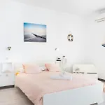 Domus Playa Paraiso アデヘ